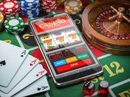 မိုဘိုင်းဖုန်းမှ Live Casino Baccarat ကစားနေသောပုံ
